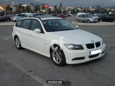 BMW Serie 3 320D TOURING con 5 puertas