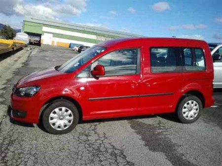 Volkswagen Caddy Trendline 5 plazas 1.6 TDI 105 CV con 5 puertas