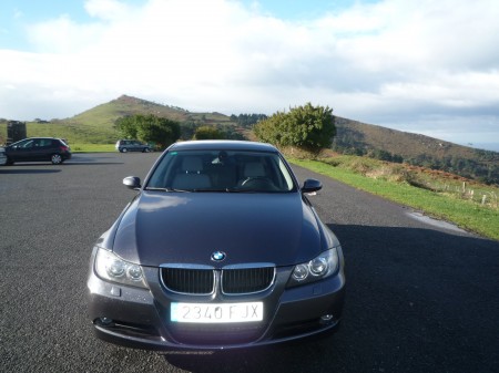 BMW Serie 3 320 E90 con 5 puertas