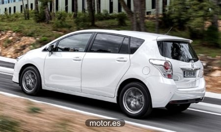 toyota verso 120d advance 7 plazas #5