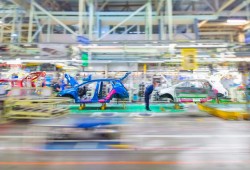 Foto principal Toyota mostrará en Twitter cómo se fabrica un Auris paso a paso Foto noticia