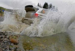 Foto principal Volkswagen recibe el trofeo de Campeón del Mundo de Rallyes Foto noticia