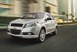 Foto principal México - Noviembre 2013: El Chevrolet Aveo sube al primer puesto Foto noticia