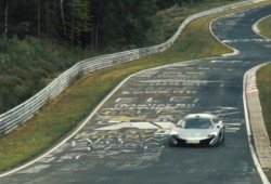 Foto principal McLaren P1, a fondo en Nurburgring Foto noticia