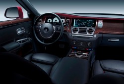 Foto principal Rolls Royce confirma mecánicas Plug-in Hybrid Foto noticia