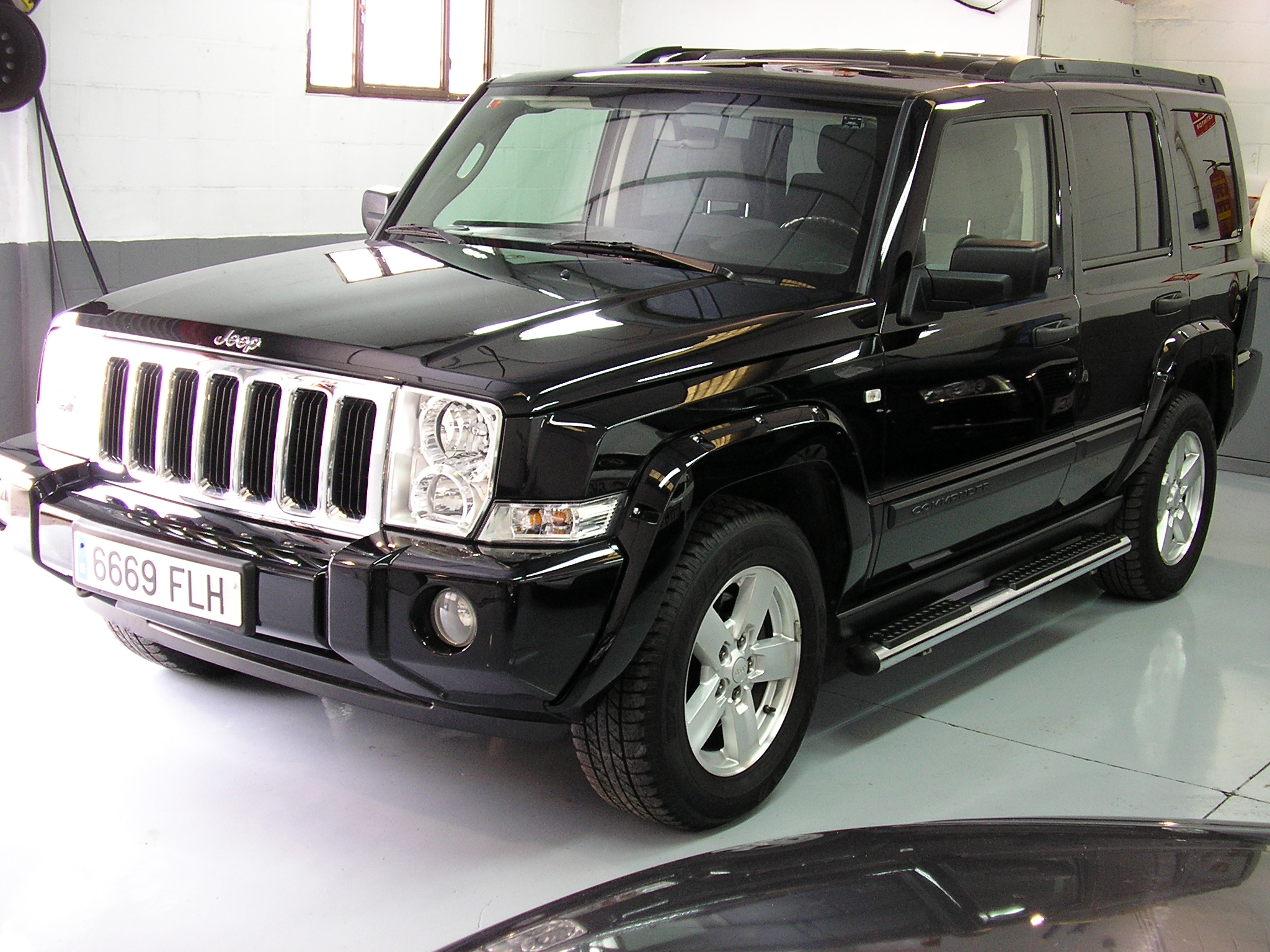 Diesel jeep commander #4