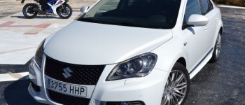 Foto Suzuki Kizashi 2.4 Sport 4X4 CVT 